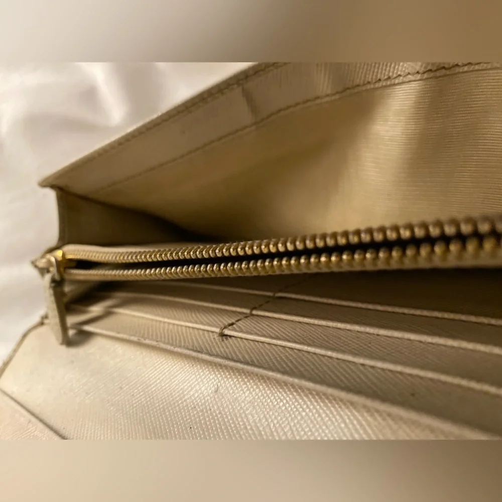 Prada long wallet - Picture 4 of 6